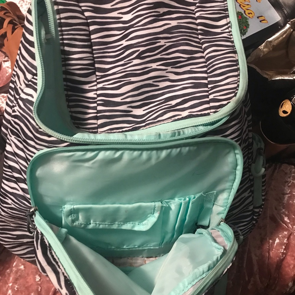 Back pack - Picture 4 of 5